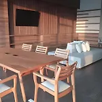 New Gem, 2B, 4 Blocks From Center Amazing Views