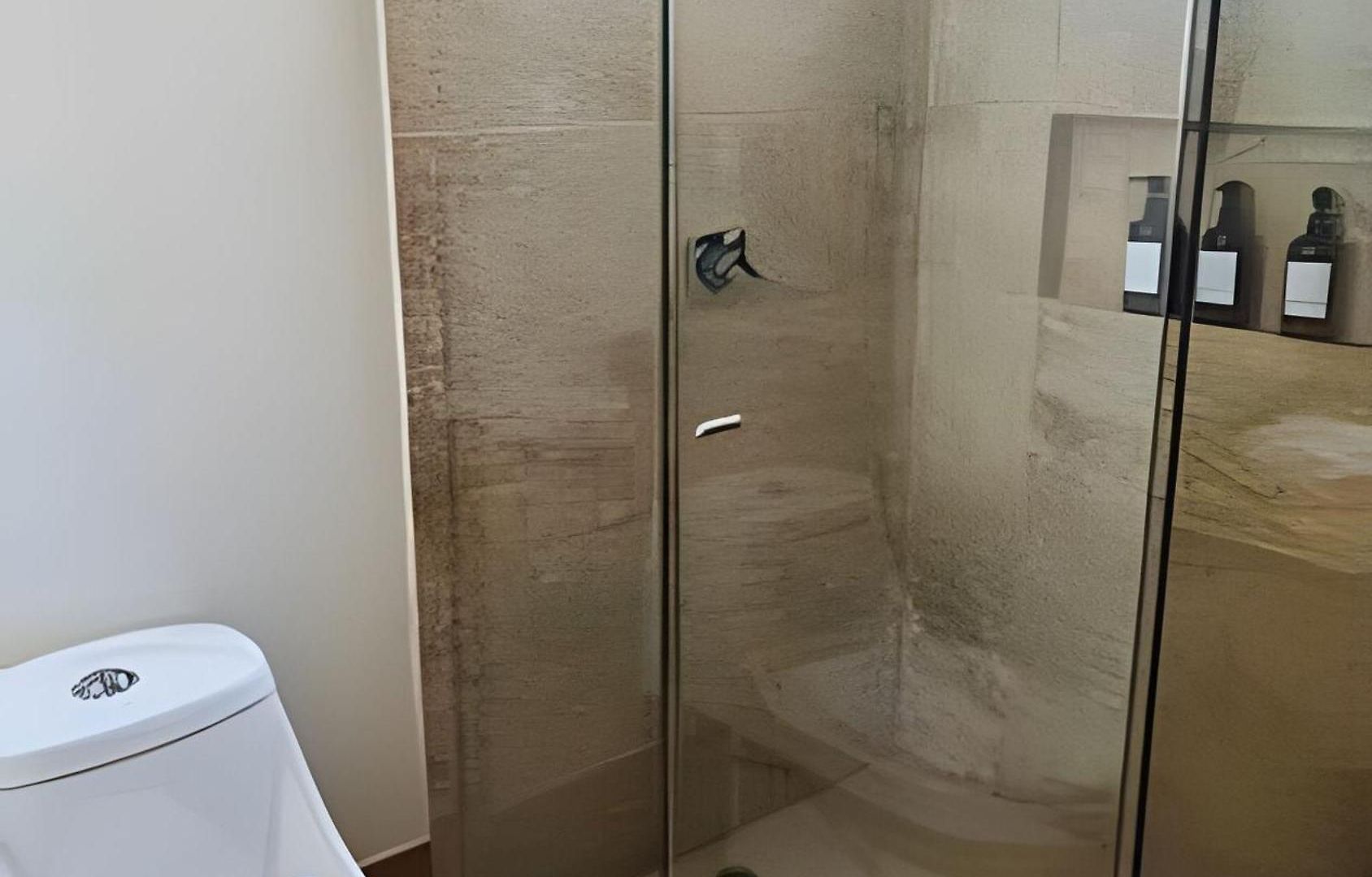 New Gem, 2b, 4 Blocks From Center Amazing Views